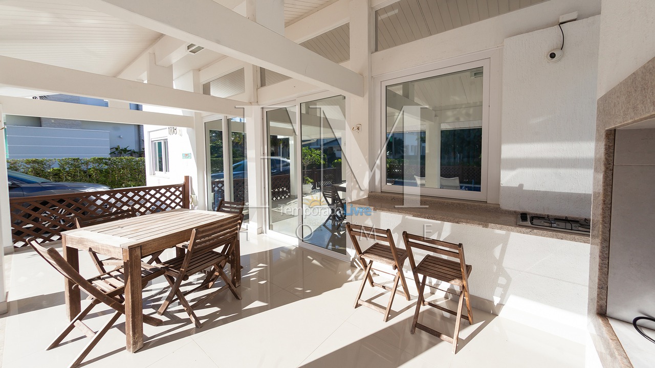Casa para aluguel de temporada em Florianopolis (Jurerê Internacional)