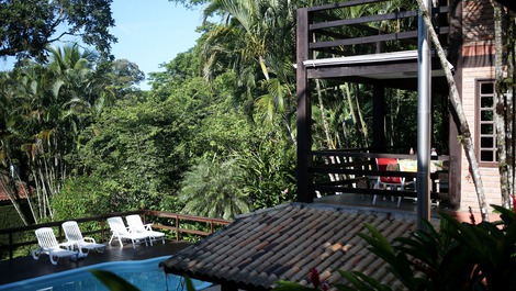 Beach or countryside you can find at Cafofo do Ipê Amarelo