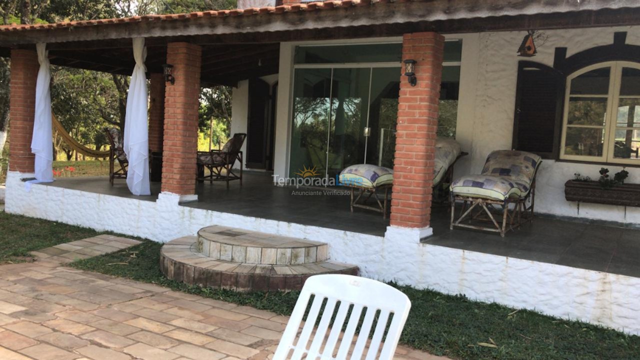 Chácara / sítio para aluguel de temporada em São Pedro (Bairro Alpes das Aguas)