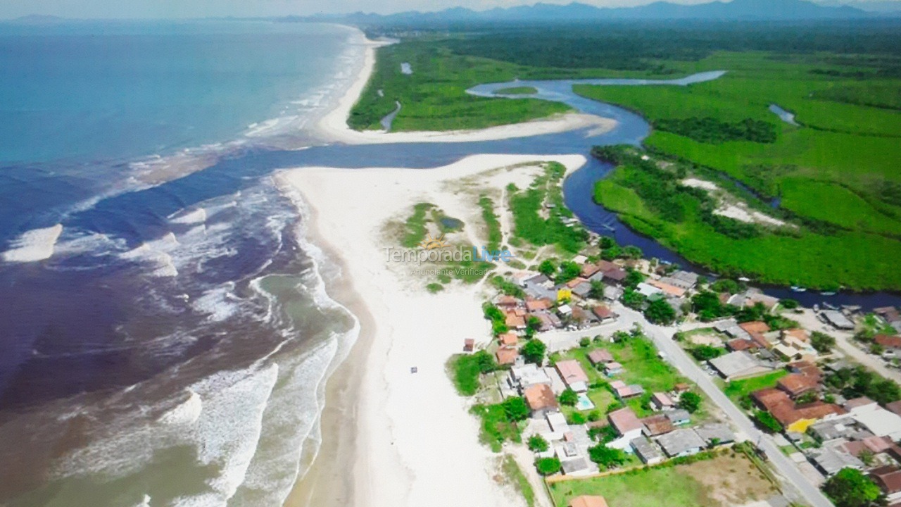 Casa para alquiler de vacaciones em Guaratuba (Barra do Saí)