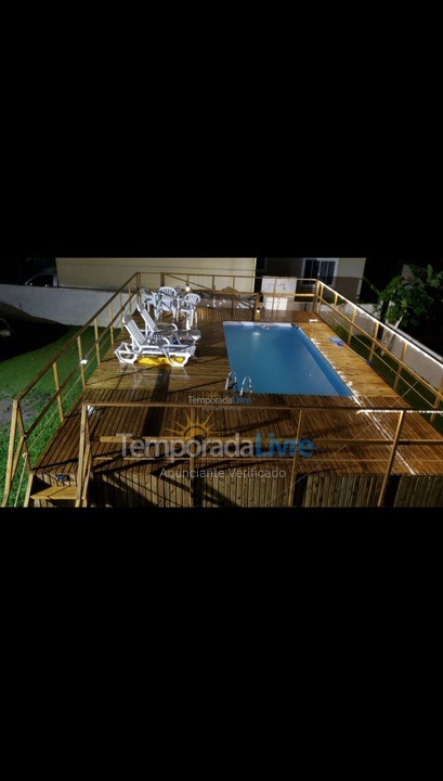 Casa para alquiler de vacaciones em Guaratuba (Barra do Saí)