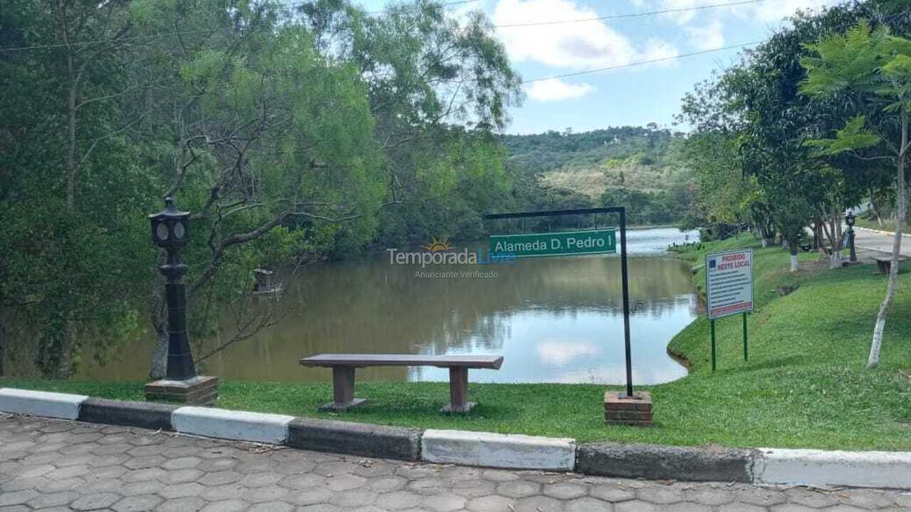 Casa para aluguel de temporada em Mairiporã (Lago do Imperador)