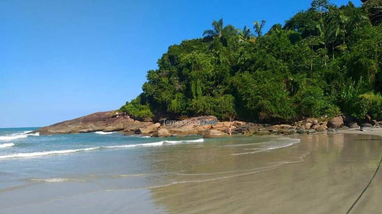 House for vacation rental in Ubatuba (Centro)