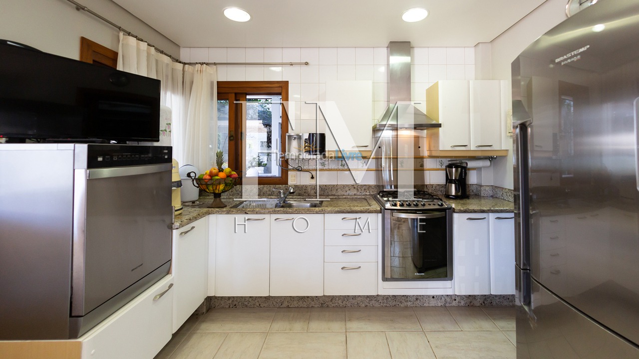 Casa para aluguel de temporada em Florianopolis (Jurerê Internacional)