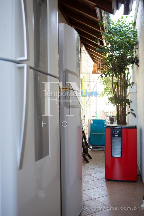 Casa para aluguel de temporada em Florianopolis (Jurerê Internacional)