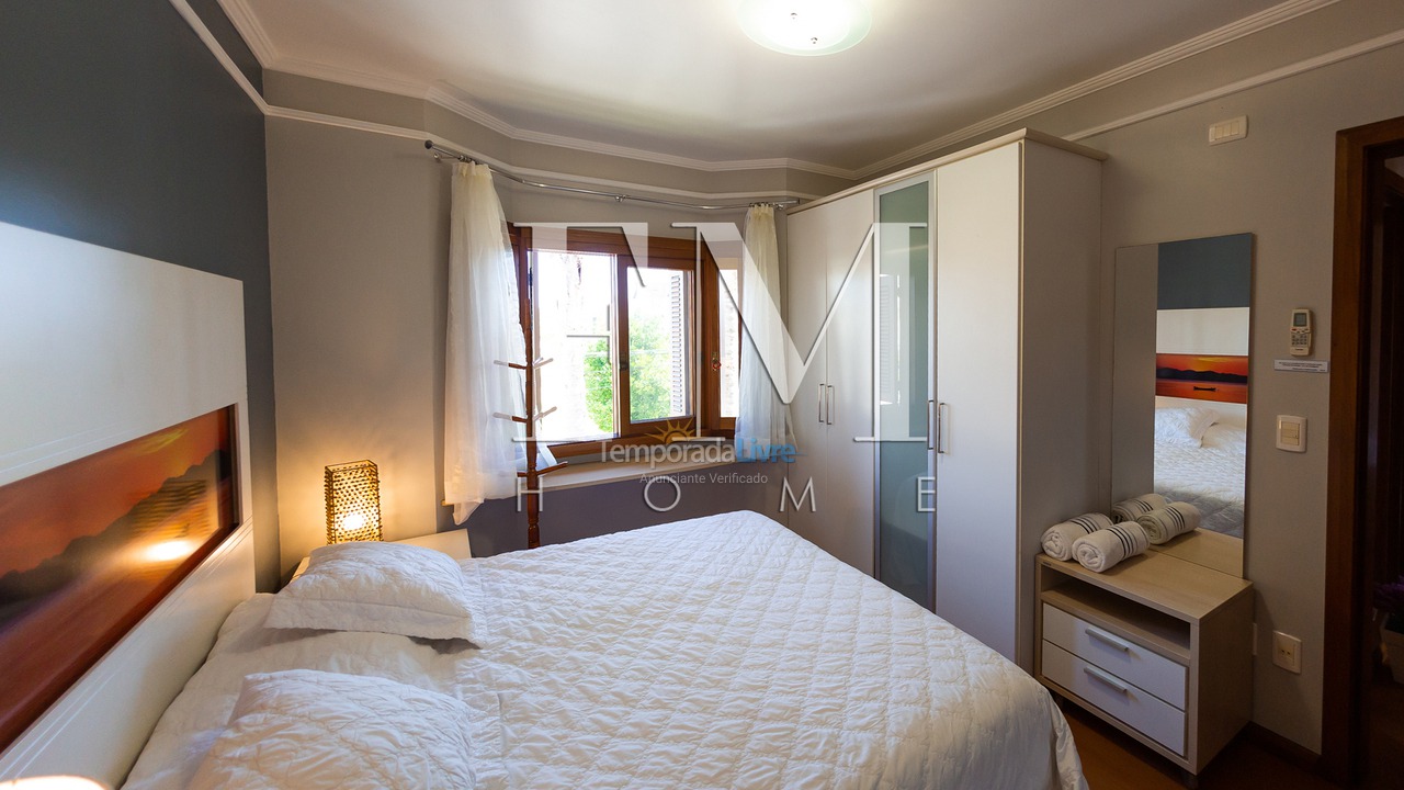 Casa para aluguel de temporada em Florianopolis (Jurerê Internacional)