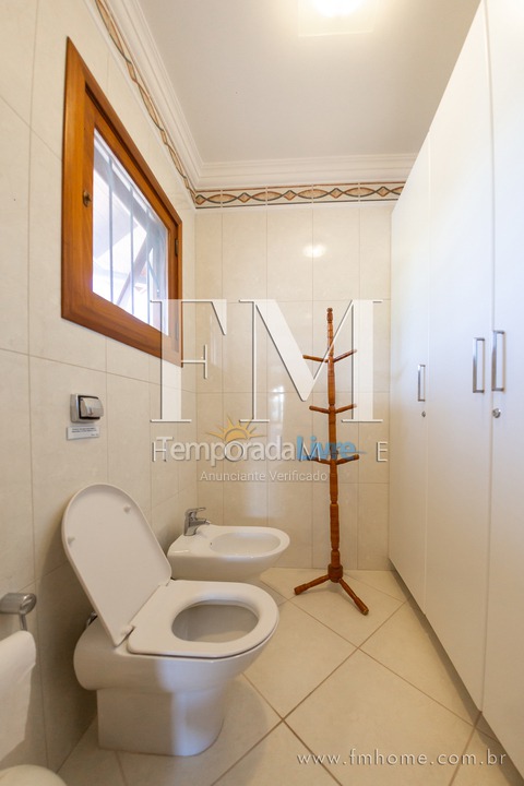 Casa para aluguel de temporada em Florianopolis (Jurerê Internacional)