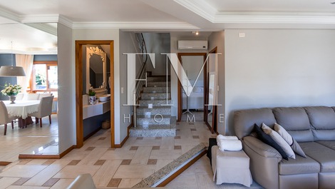 Ótima casa em Jurerê para 18 pessoas
