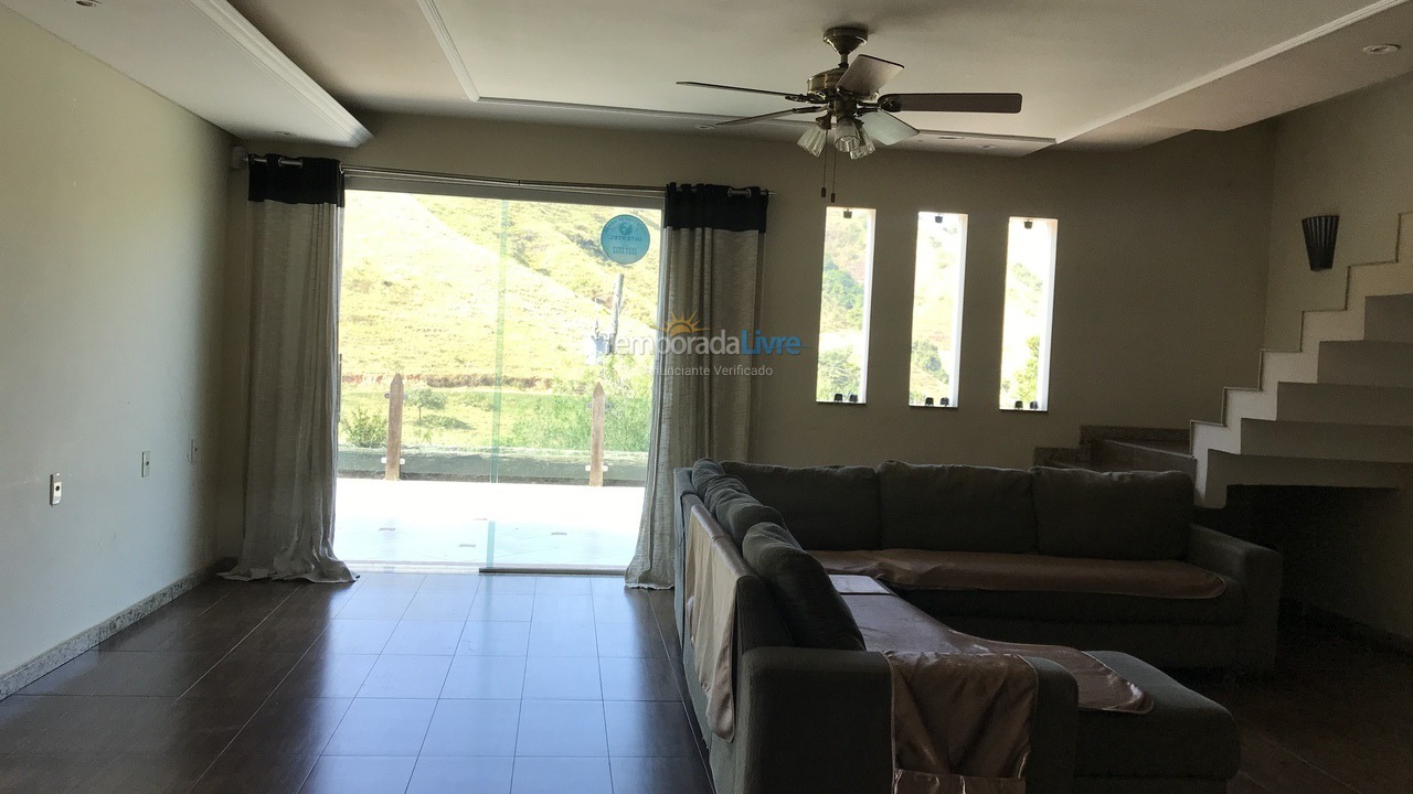 Chácara / sítio para aluguel de temporada em Santana do Paraíso (Boa Vista)