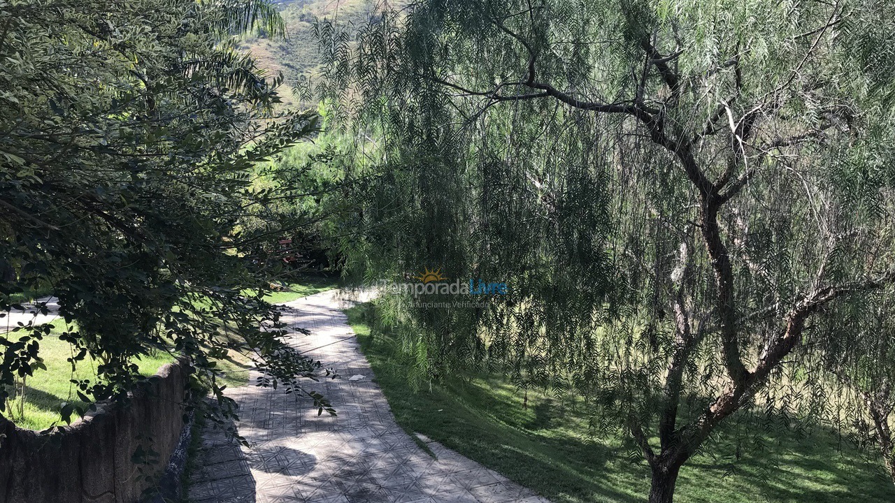 Chácara / sítio para aluguel de temporada em Santana do Paraíso (Boa Vista)