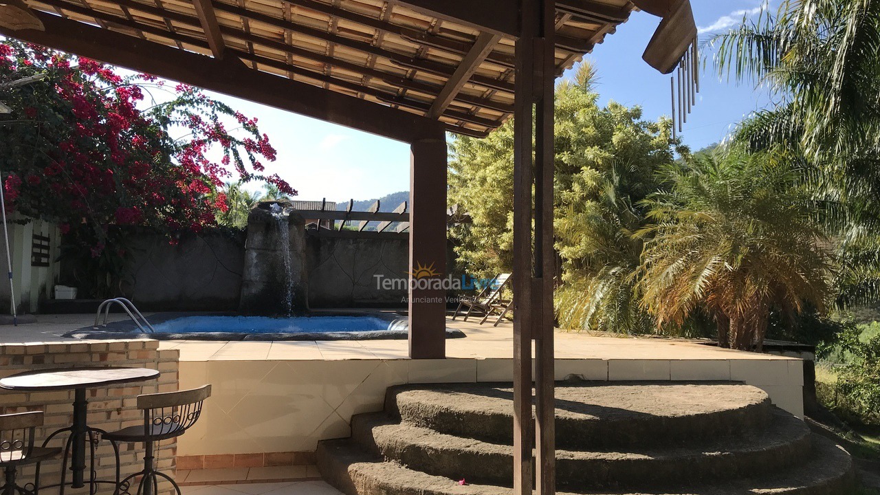 Chácara / sítio para aluguel de temporada em Santana do Paraíso (Boa Vista)