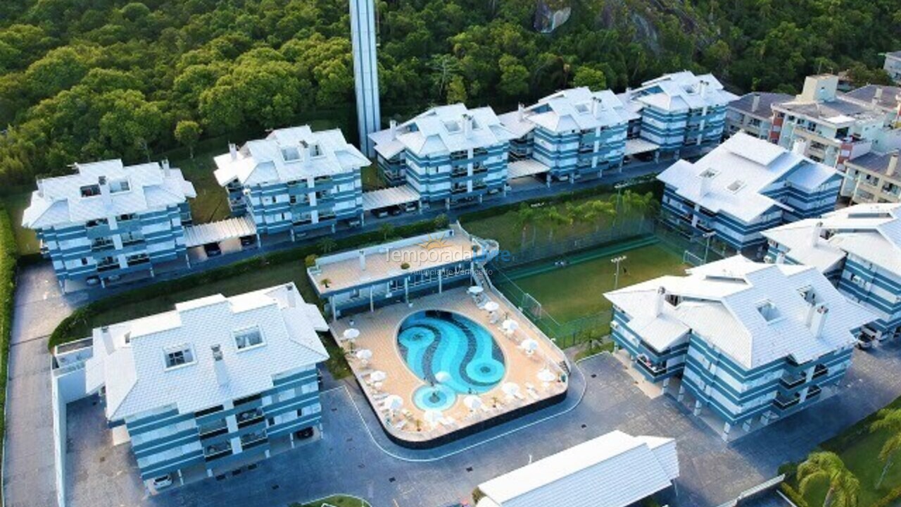 Apartamento para aluguel de temporada em Florianópolis (Praia Brava)