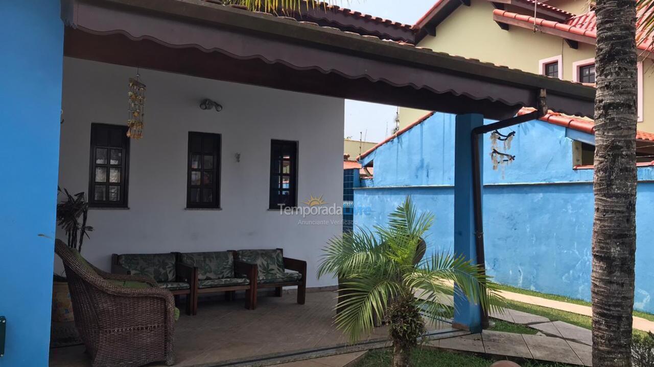 Casa para alquiler de vacaciones em Itanhaém (Jardim Grandesp Vizinho Ao Cibratel)