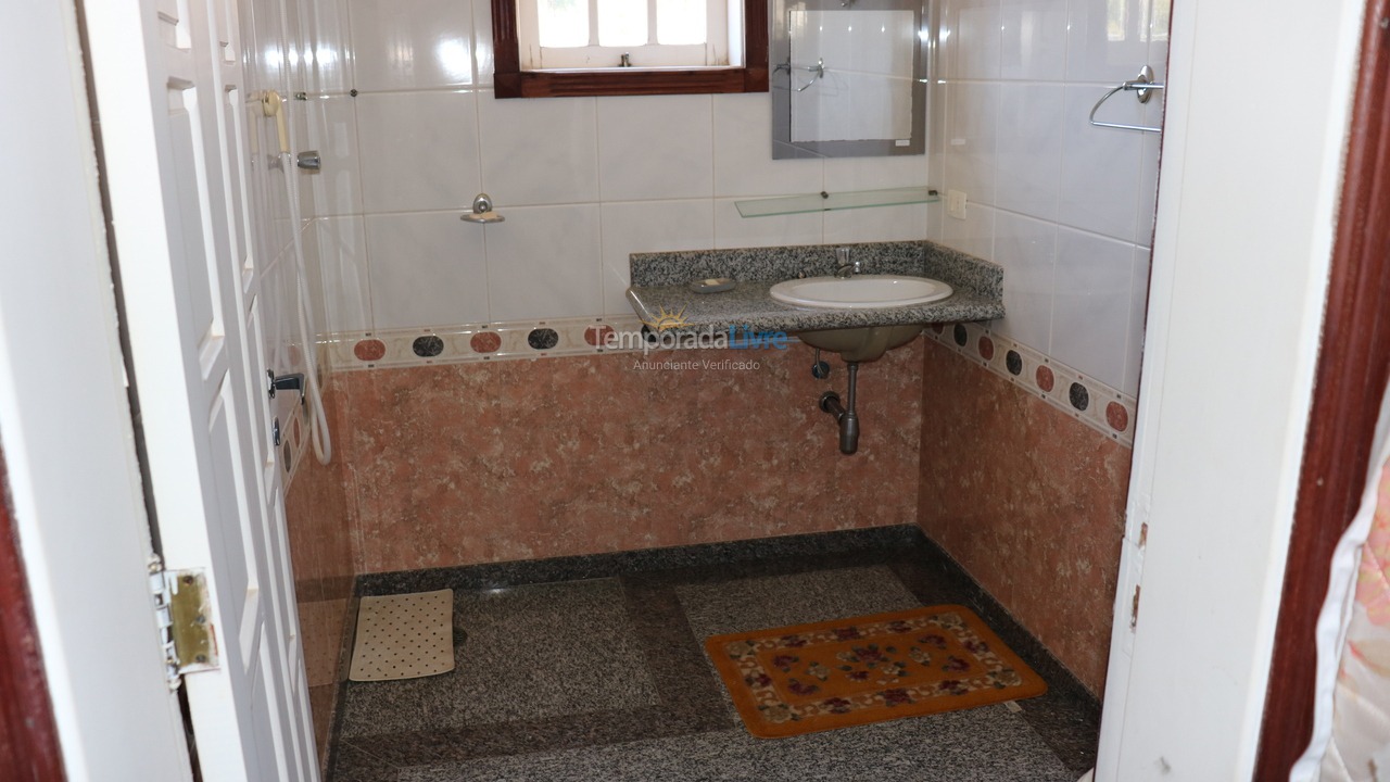 Casa para aluguel de temporada em Mairinque (Condomínio Vale do Sol)