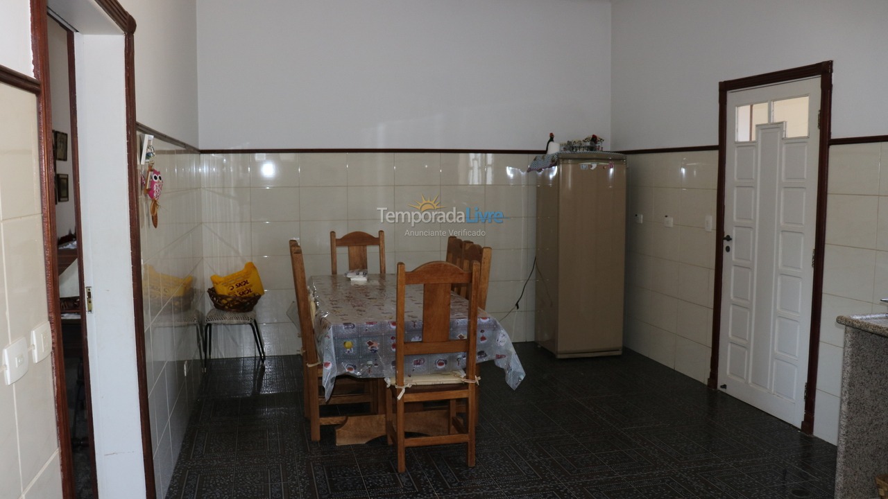 Casa para aluguel de temporada em Mairinque (Condomínio Vale do Sol)