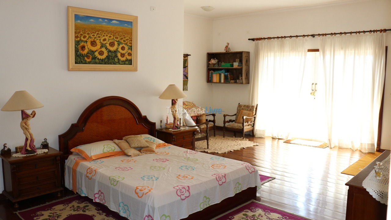 Casa para aluguel de temporada em Mairinque (Condomínio Vale do Sol)