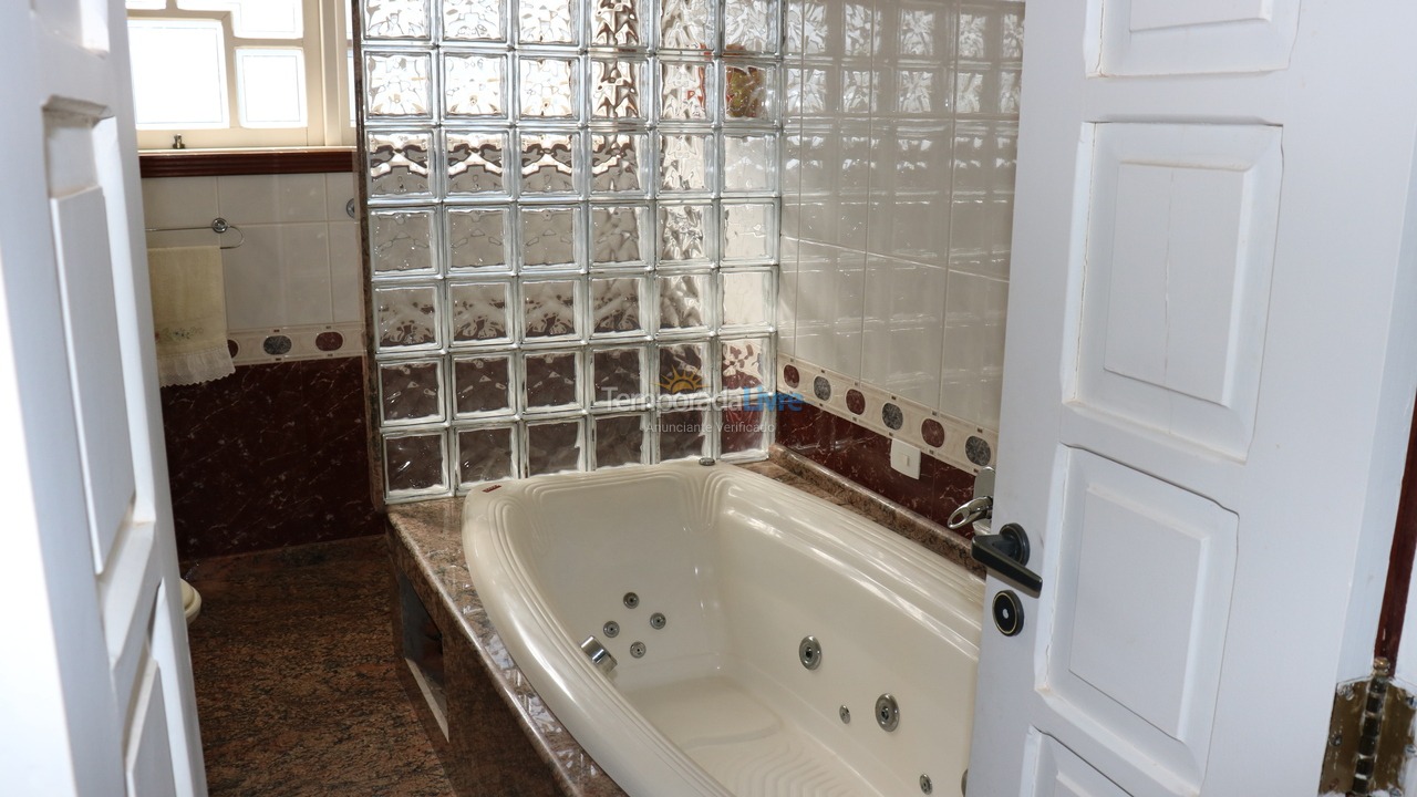 Casa para aluguel de temporada em Mairinque (Condomínio Vale do Sol)