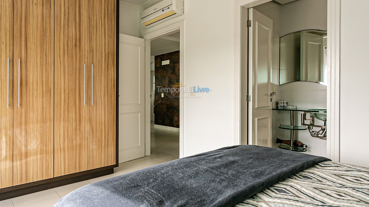 Apartment for vacation rental in Florianopolis (Canasvieiras)