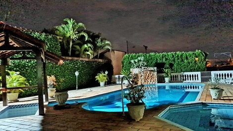 Super iluminada a noite ...