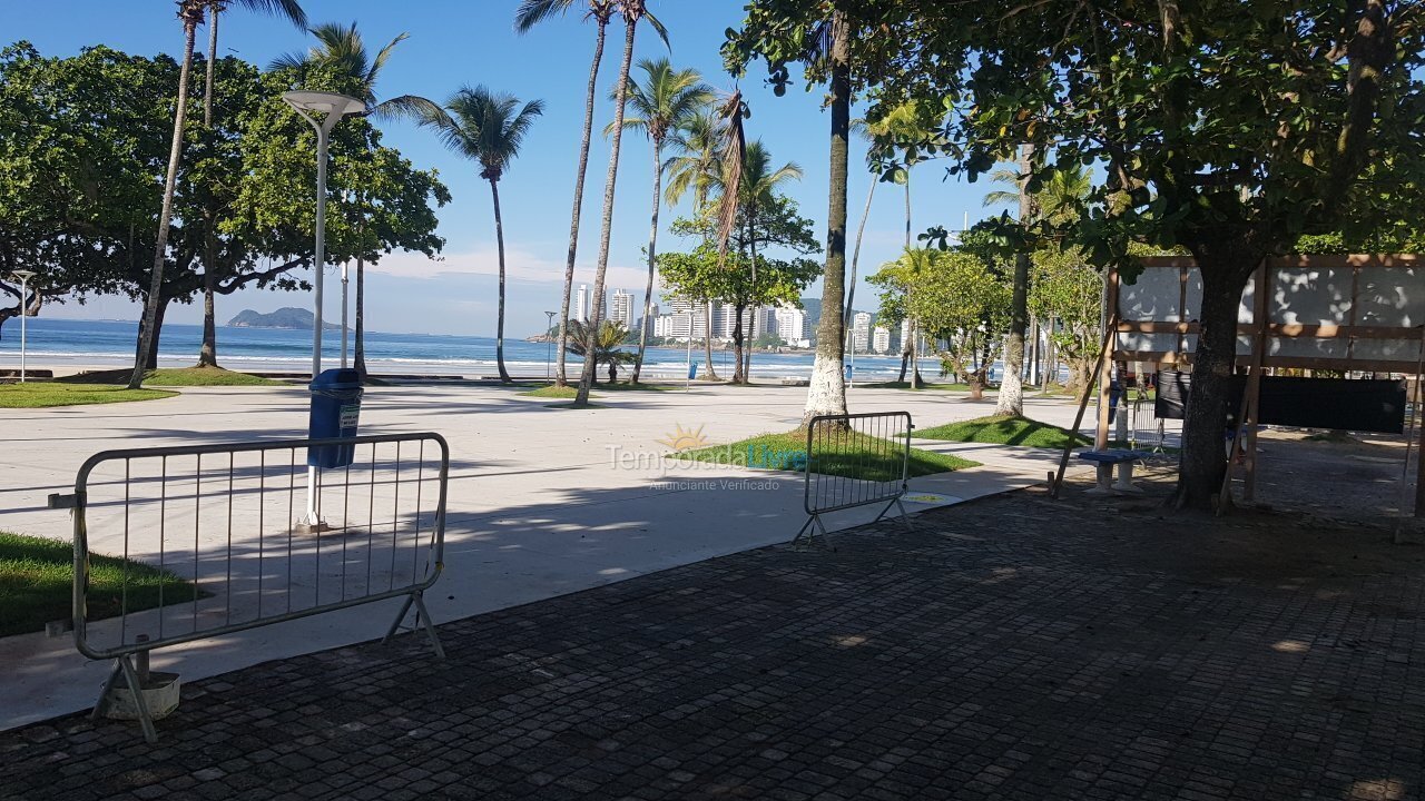 Apartamento para aluguel de temporada em Guarujá (Pitangueiras)