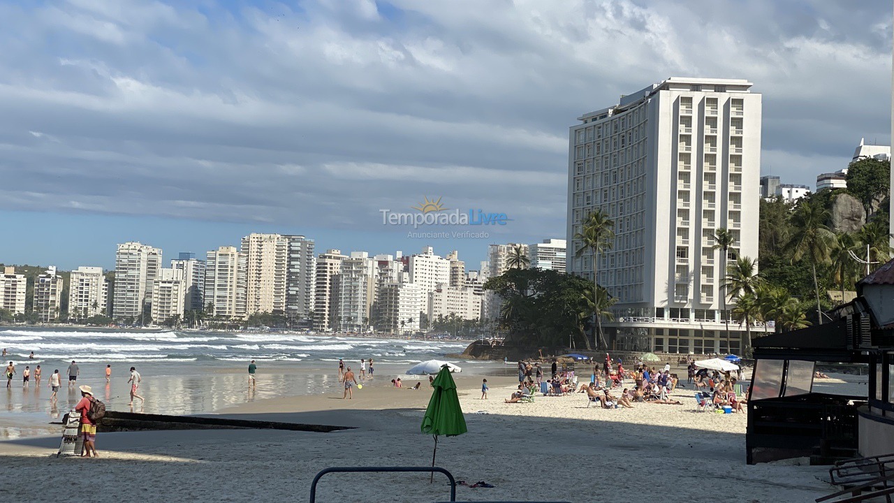 Apartment for vacation rental in Guarujá (Pitangueiras)