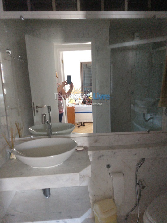 Apartamento para aluguel de temporada em Caraguatatuba (Martim de Sá)