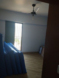 Segundo quarto com cama box e colchões avulsos!