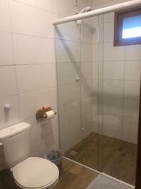 Banheiro suite pura vida 