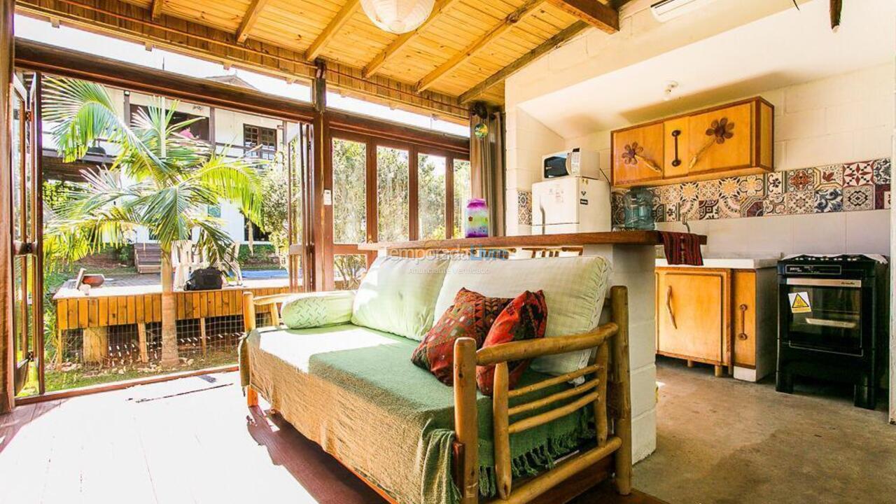 House for vacation rental in Palhoça (Guarda do Embaú)