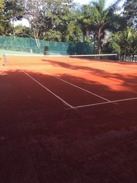 Quadra de tênis de saibro