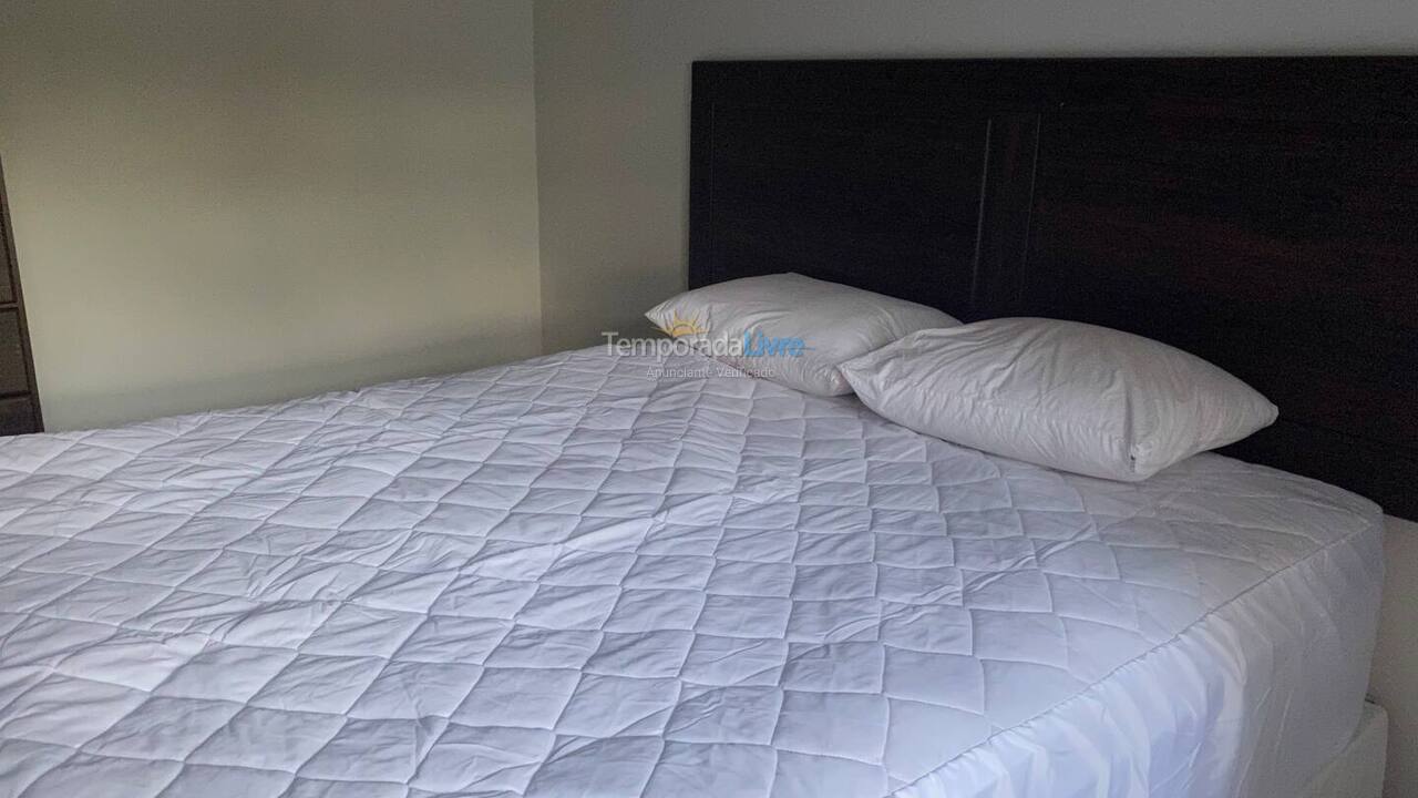 Chácara / sítio para aluguel de temporada em Mateus Leme (Terra Fértil)