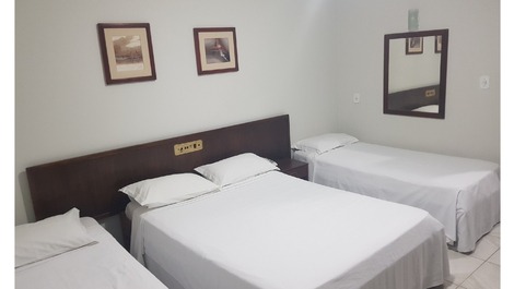 Quarto para 4 pessoas