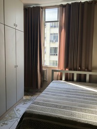 Janela frente para rua