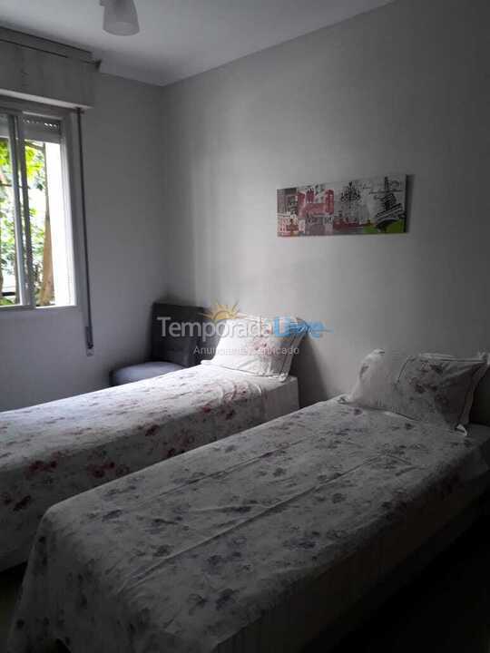 Apartment for vacation rental in Guarujá (Pitangueiras)
