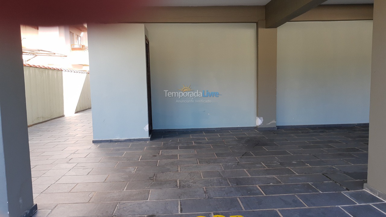 Apartamento para aluguel de temporada em Ubatuba (Praia Grande)