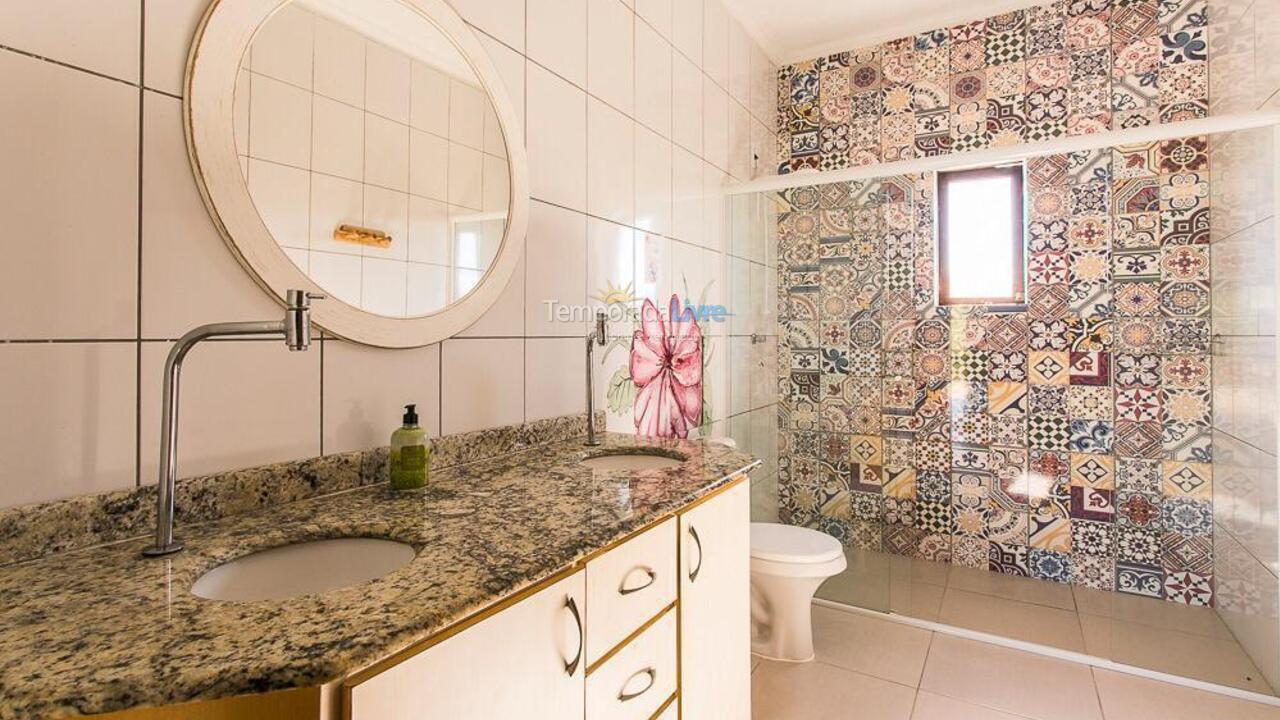 House for vacation rental in Palhoça (Guarda do Embaú)