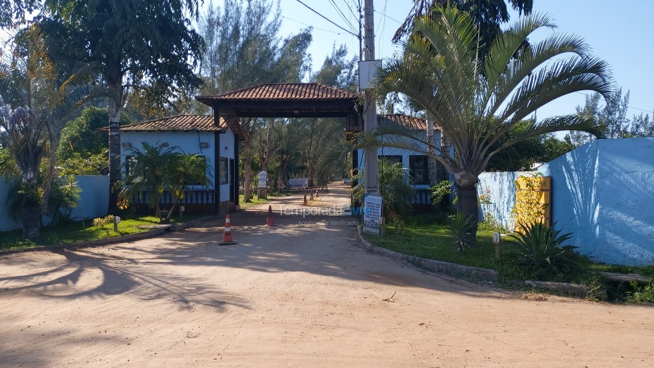 Casa para aluguel de temporada em Cabo Frio (Unamar)