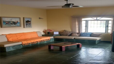 Ubatuba 80 meters from the sea, with 4 bedrooms and swimming pool