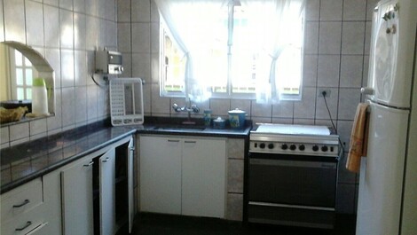 Ubatuba 80 meters from the sea, with 4 bedrooms and swimming pool