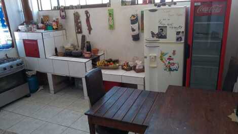 Casa de Jah - Hostel and Home for the Season