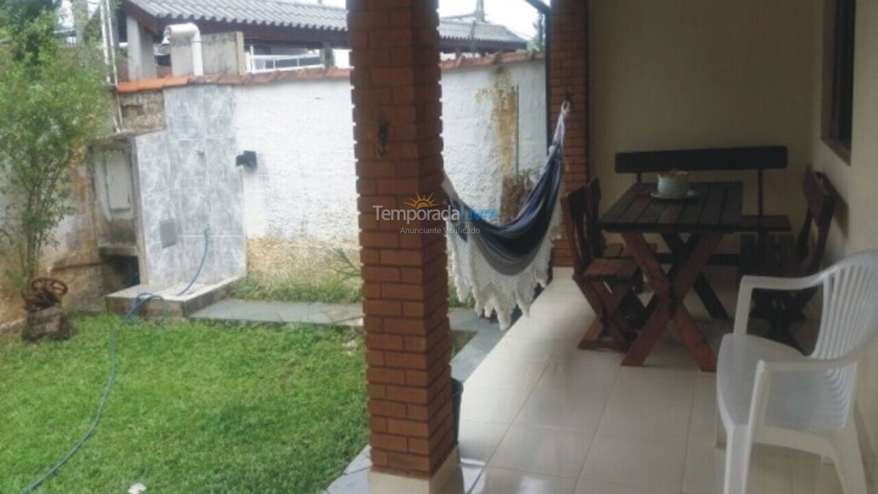 Casa para alquiler de vacaciones em Ubatuba (Enseada)