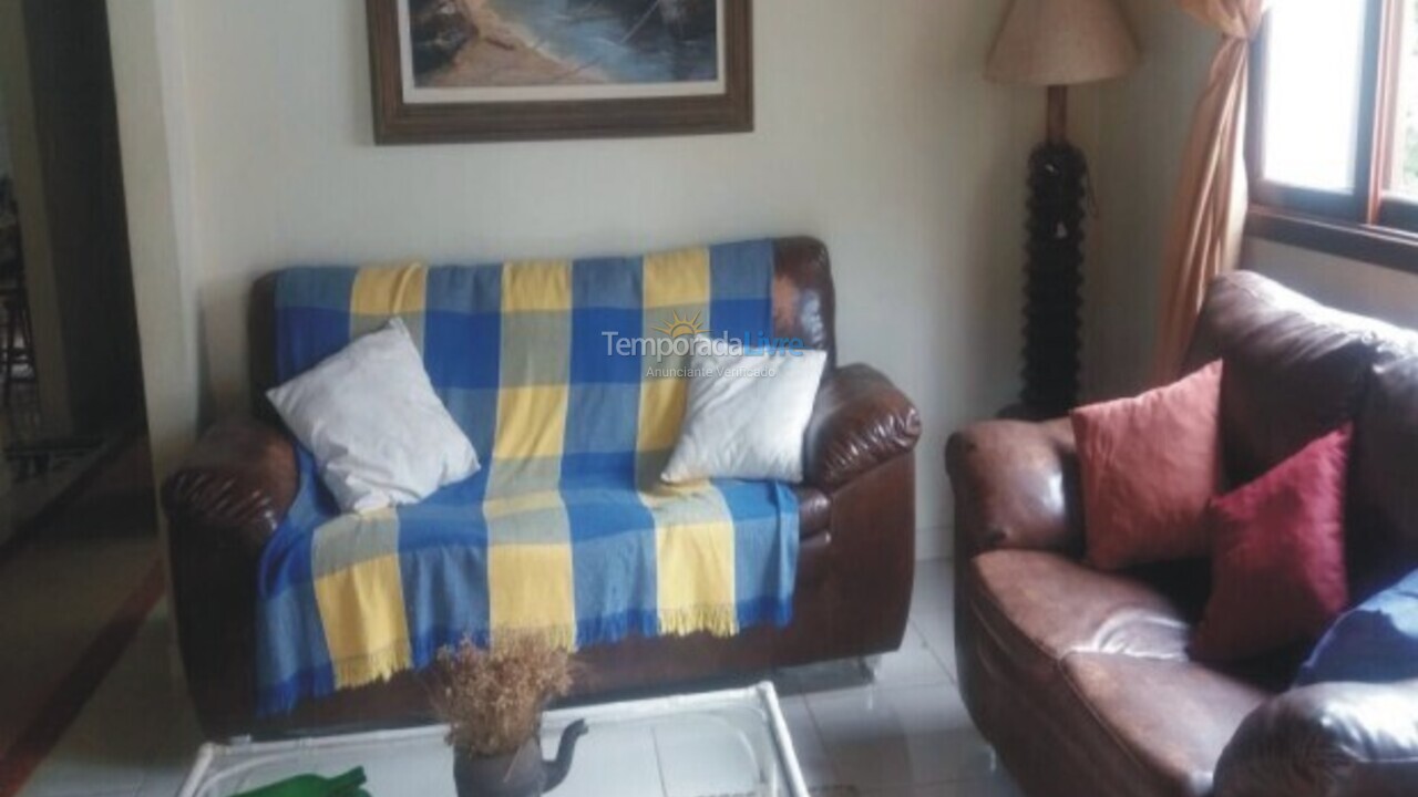 Casa para alquiler de vacaciones em Ubatuba (Enseada)