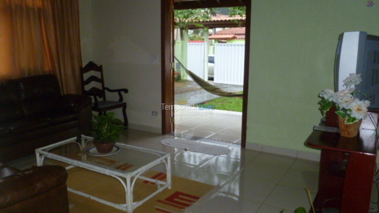 Casa para alquiler de vacaciones em Ubatuba (Enseada)