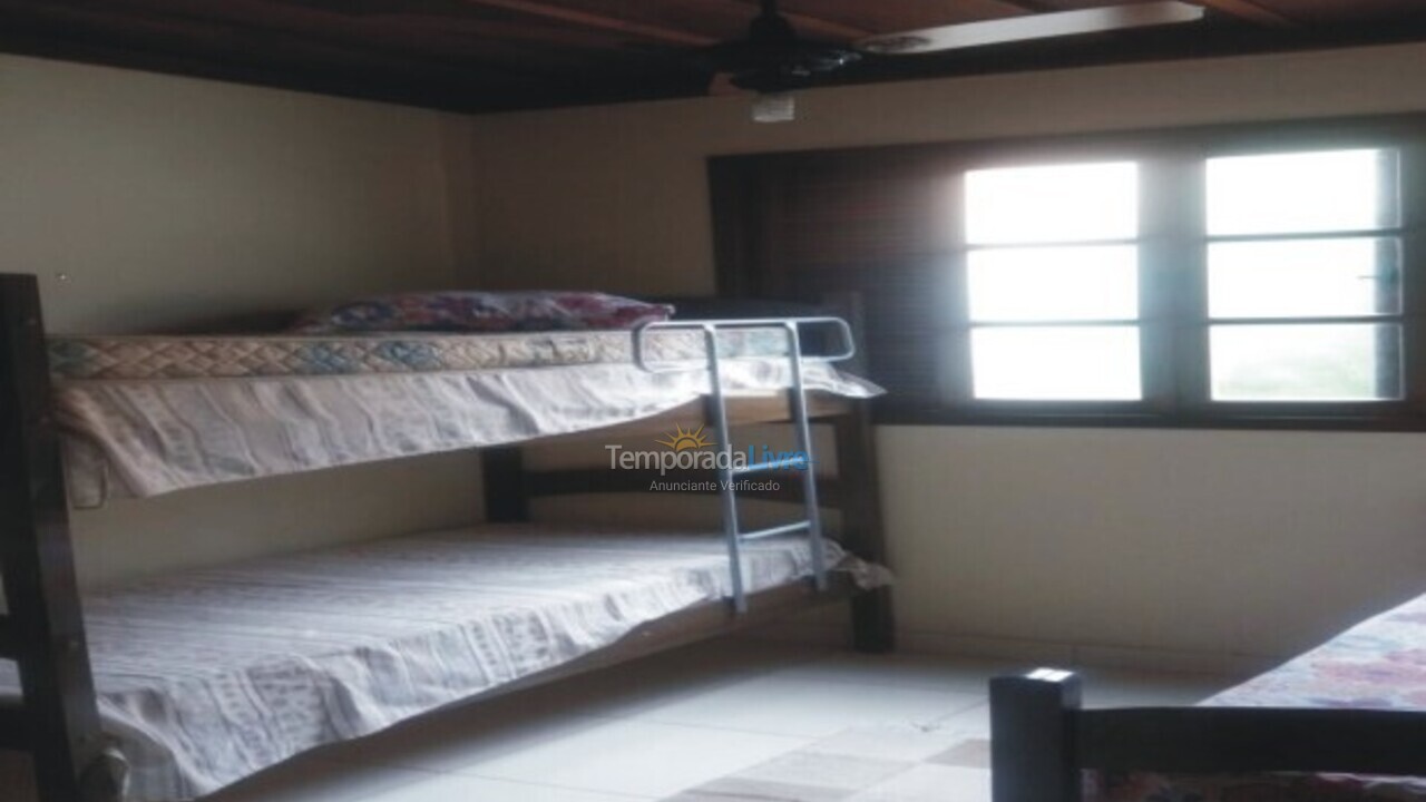 Casa para alquiler de vacaciones em Ubatuba (Enseada)