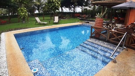 Seafront House with 6 suites