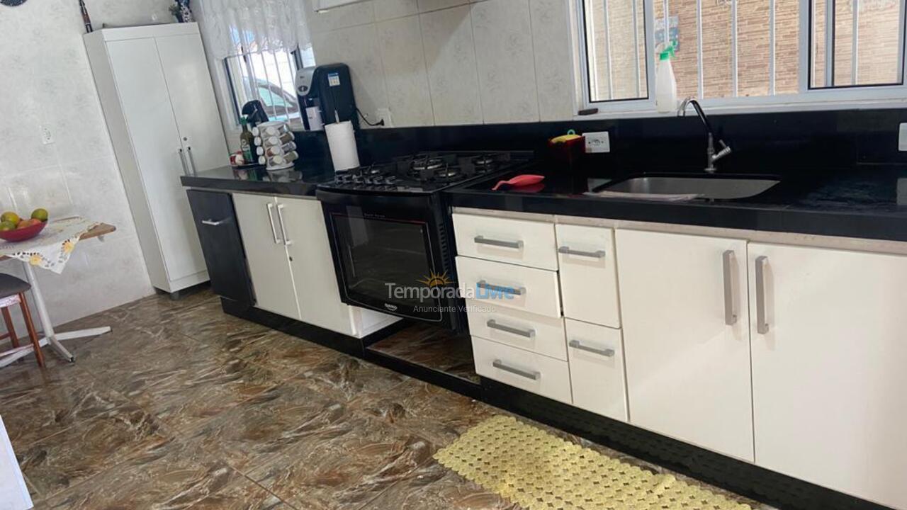 Casa para aluguel de temporada em Bertioga (Condominio Morada da Praia)