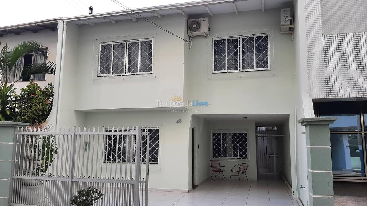 House for vacation rental in Balneário Camboriú (Praia Central)