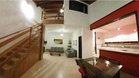 Vacation home with 6 SUITES