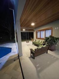 House facing the sea with 5 complete suites