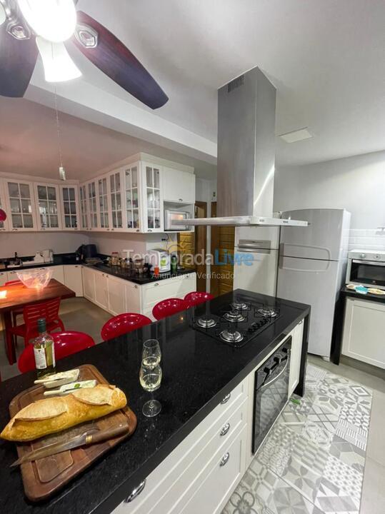 House for vacation rental in Bertioga (Guaratuba)